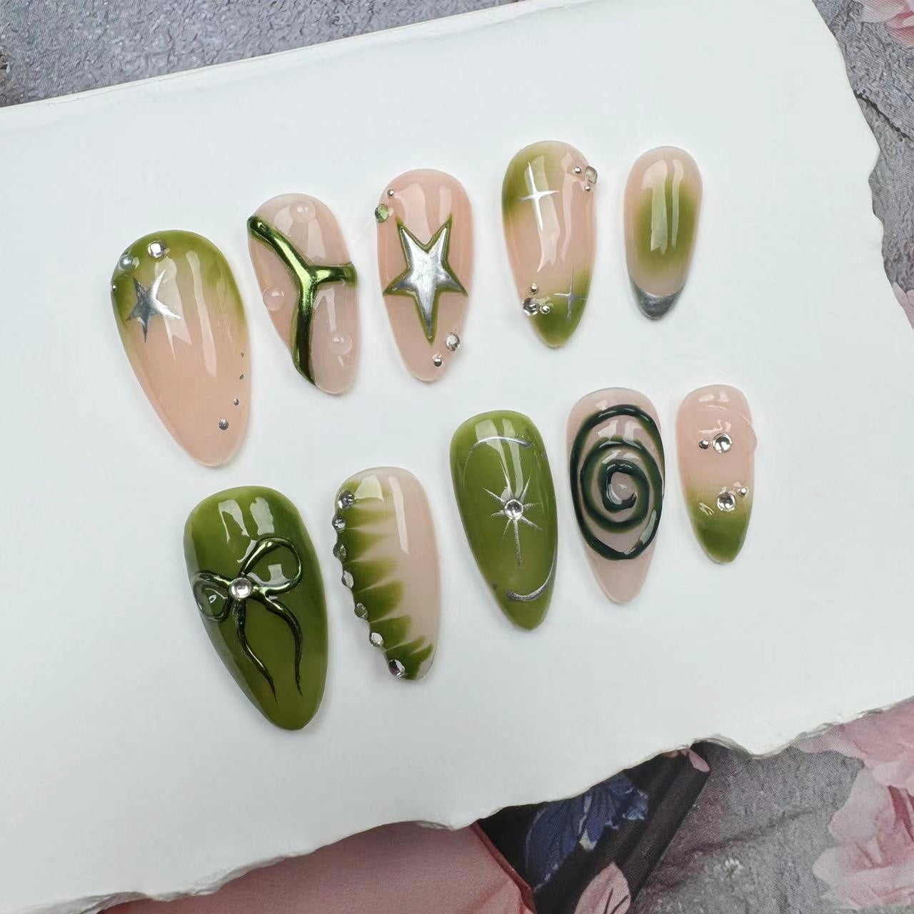 Handmade Nails/custom press on nails/party press on nails/Flakes for nails/wedding nails gift/Japanese nails/Long nails/Almond nails
