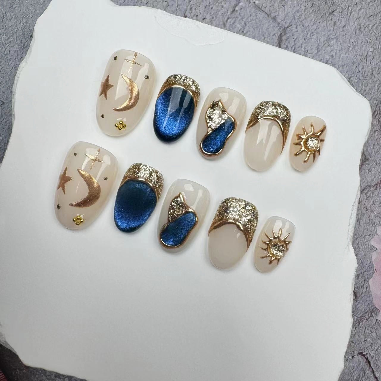 Handmade Nails/custom press on nails/party press on nails/Flakes for nails/wedding nails gift/Japanese nails/Long nails/Almond nails