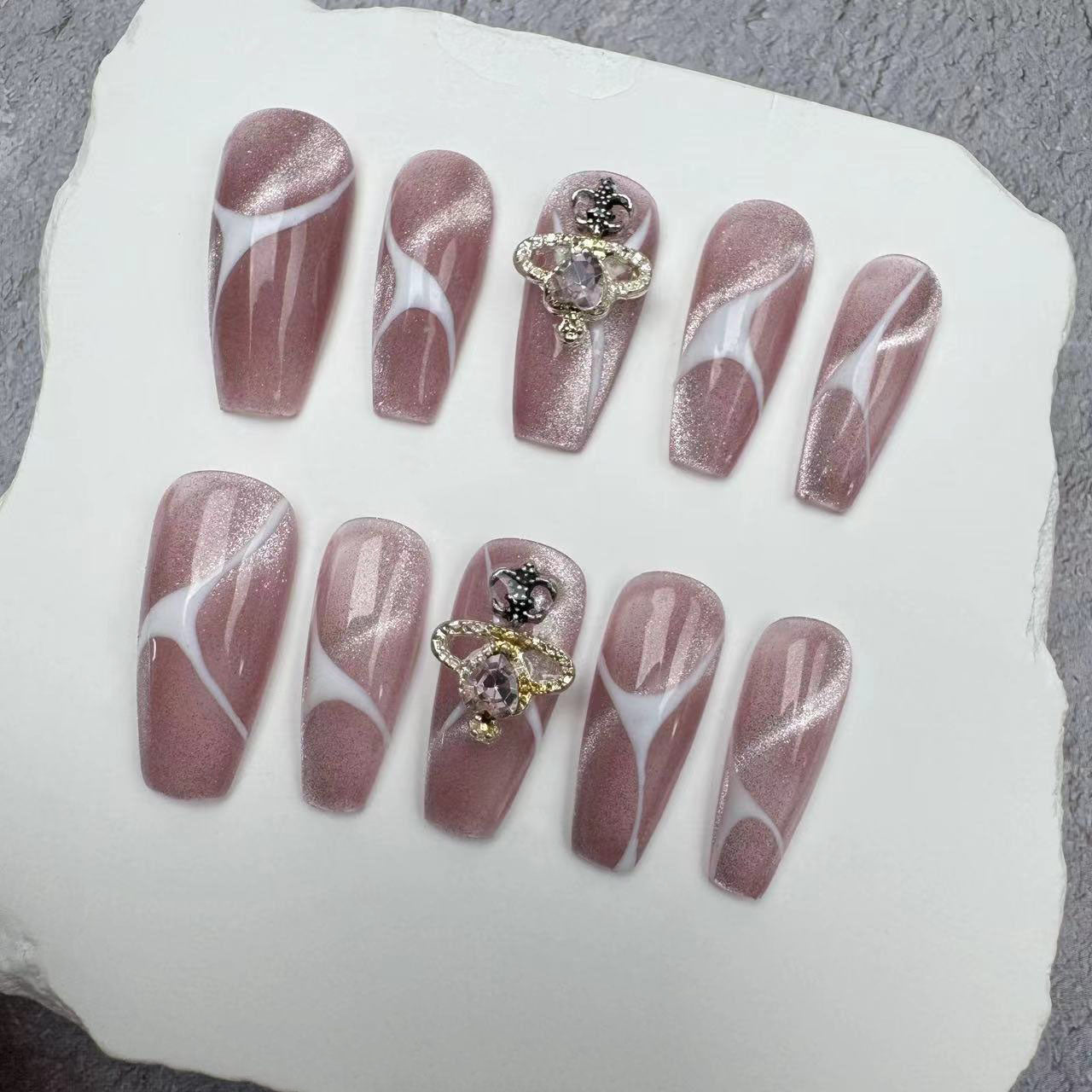Handmade Nails/custom press on nails/party press on nails/Flakes for nails/wedding nails gift/Japanese nails/Long nails/Almond nails