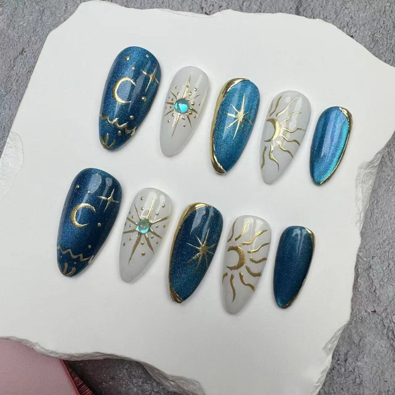 Handmade Nails/custom press on nails/party press on nails/Flakes for nails/wedding nails gift/Japanese nails/Long nails/Almond nails