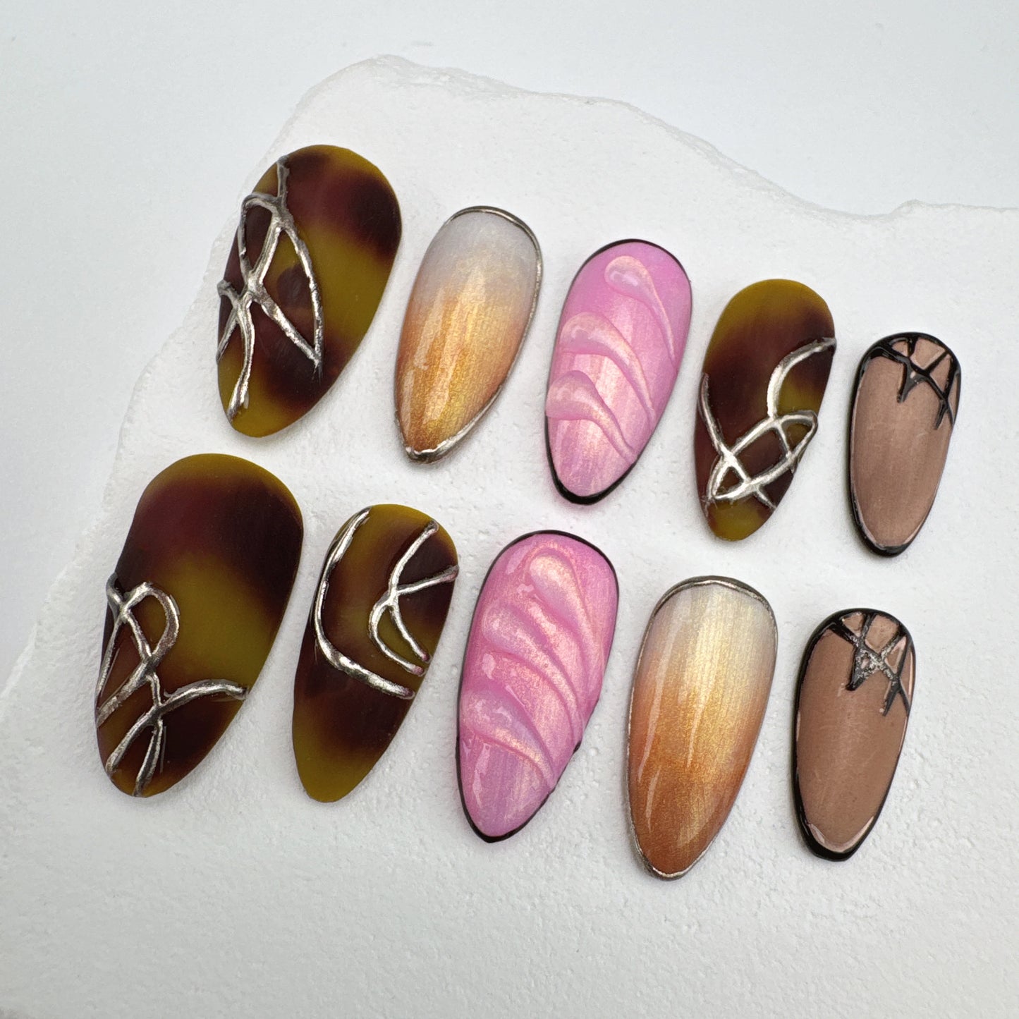 Handmade nails/custom press on nails/party press on nails/Flakes for nails/Beautiful nails gift/nail art/Long nails/Almond nails
