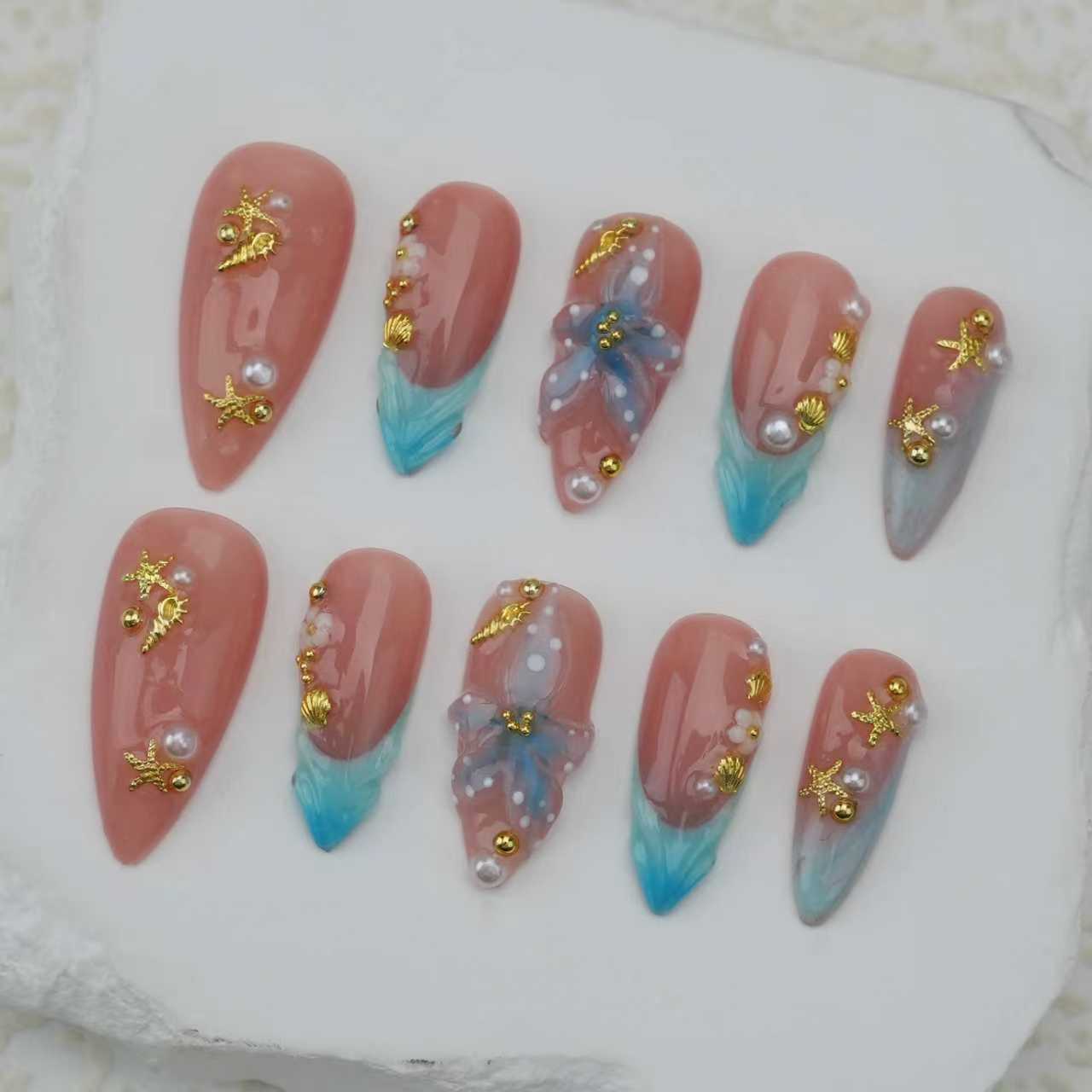 Handmade nails/custom press on nails/party press on nails/Flakes for nails/Beautiful nails gift/nail art/Long nails/Almond nail