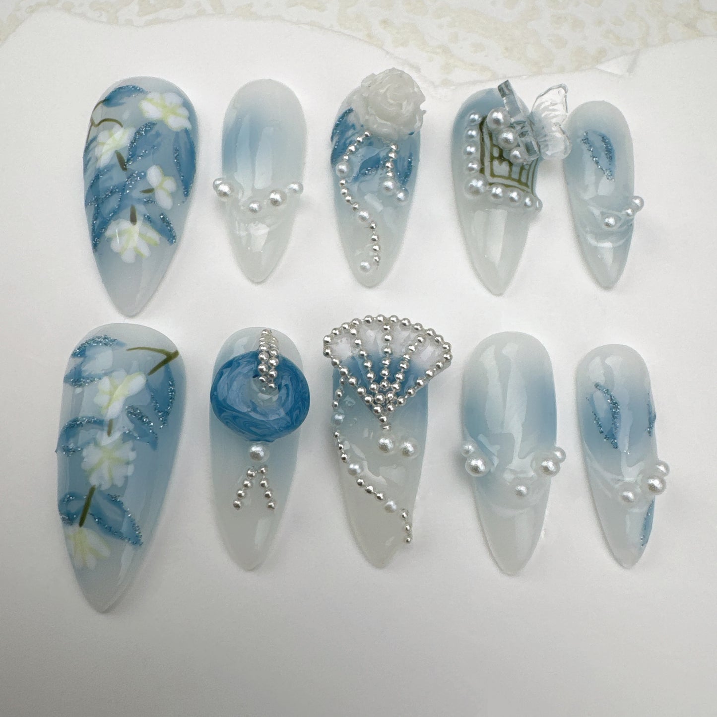 3D nails/custom press on nails/party press on nails/Flakes for nails/Beautiful nails gift/nail art/Long nails/Almond nails