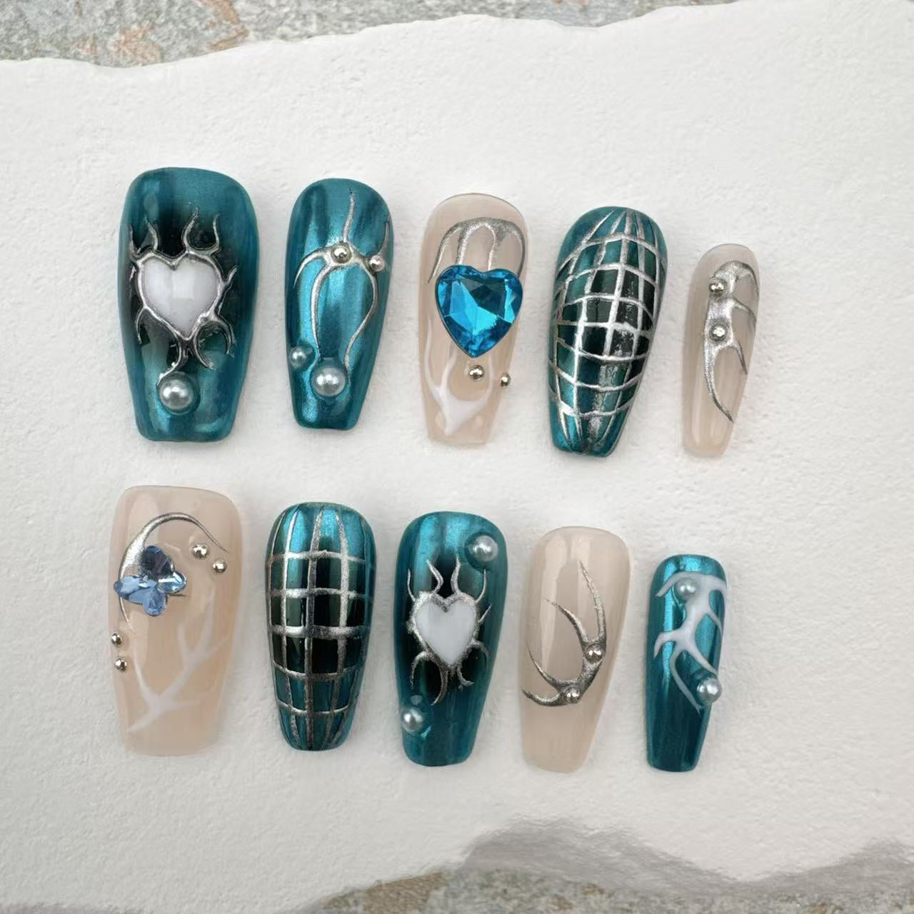 3D Handmade Nails/custom press on nails/party press on nails/Flakes for nails/Beautiful nails gift/nail art/Long nails/Almond nails