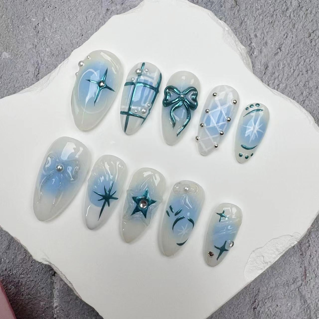 Handmade Nails/custom press on nails/party press on nails/Flakes for nails/wedding nails gift/Japanese nails/Long nails/Almond nails