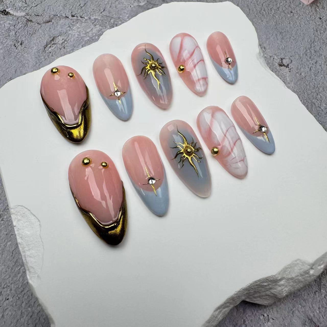 Handmade Nails/custom press on nails/party press on nails/Flakes for nails/wedding nails gift/Japanese nails/Long nails/Almond nails