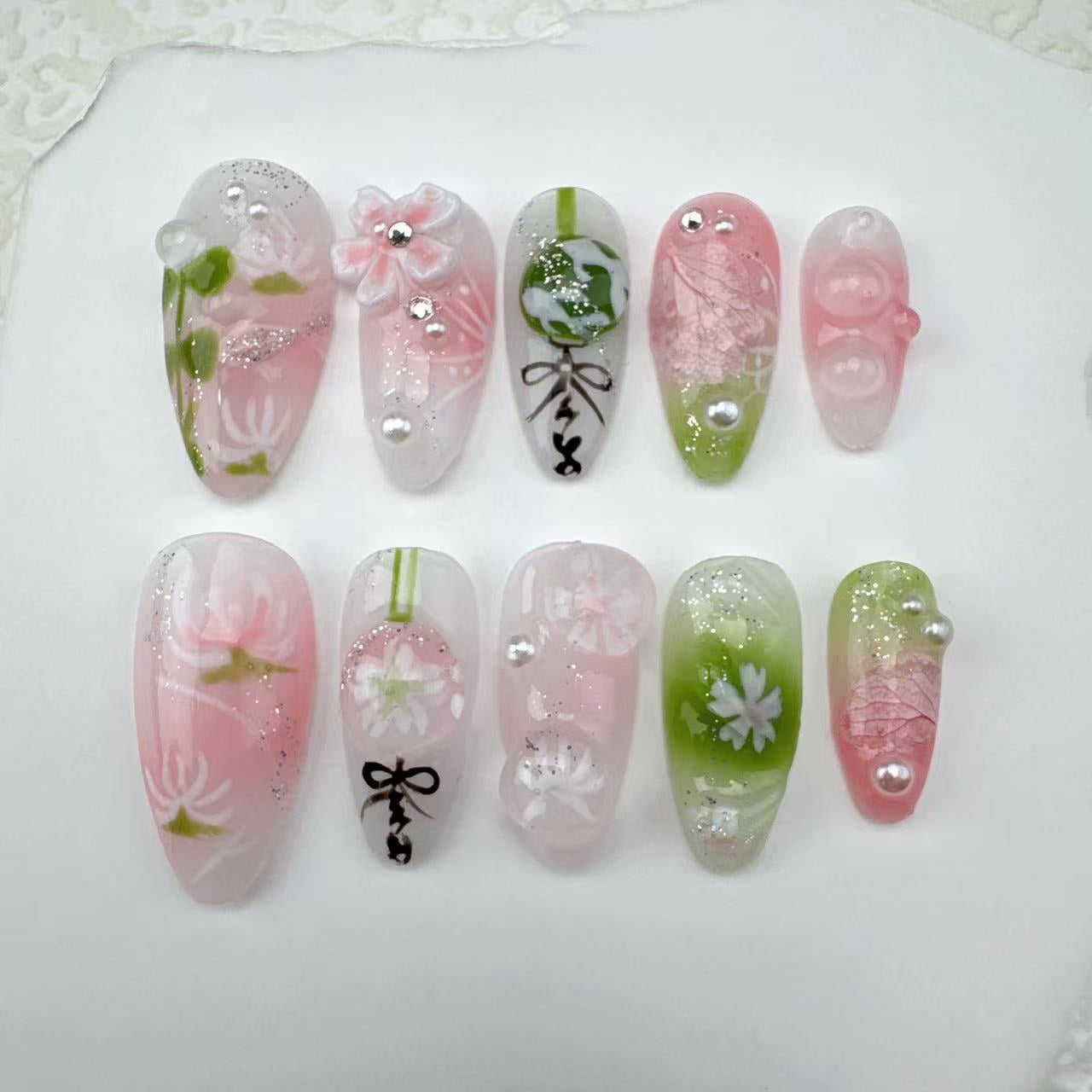 3D flower nails/custom press on nails/party press on nails/Flakes for nails/Beautiful nails gift/nail art/Long nails/Almond nails