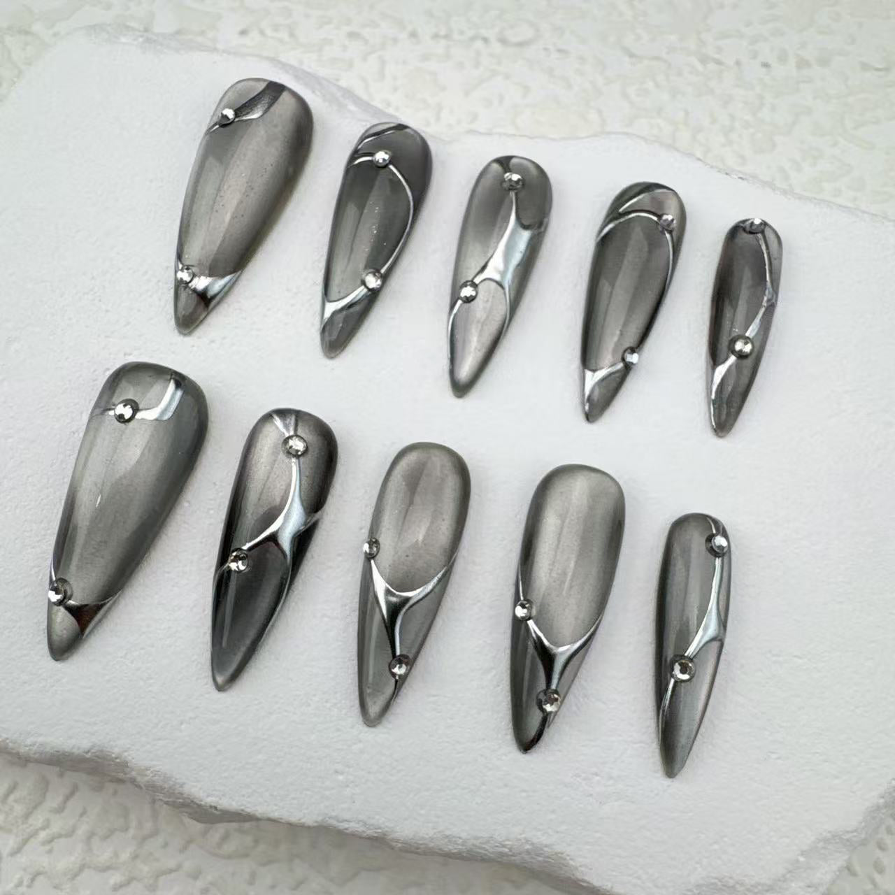 Handmade nails/custom press on nails/party press on nails/Flakes for nails/Beautiful nails gift/nail art/Long nails/Almond nails
