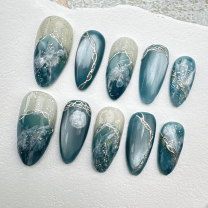 Handmade Nails/custom press on nails/party press on nails/Flakes for nails/Beautiful nails gift/nail art/Long nails/Almond nails