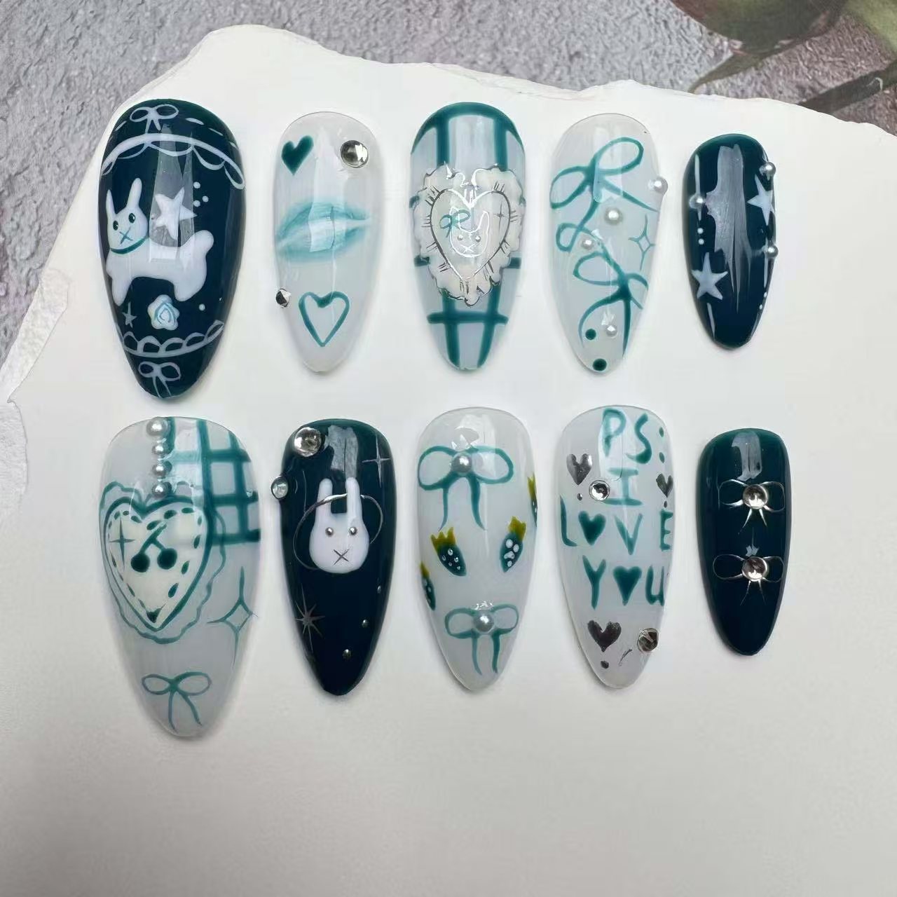 Handmade Nails/custom press on nails/party press on nails/Flakes for nails/wedding nails gift/Japanese nails/Long nails/Almond nails