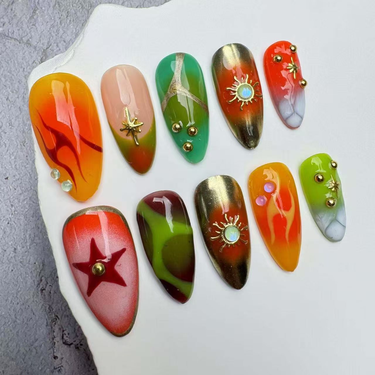 Handmade Nails/custom press on nails/party press on nails/Flakes for nails/wedding nails gift/Japanese nails/Long nails/Almond nails