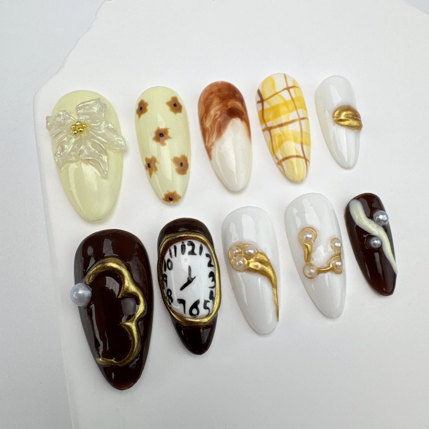 Handmade nails/custom press on nails/party press on nails/Flakes for nails/Beautiful nails gift/nail art/Long nails/Almond nails