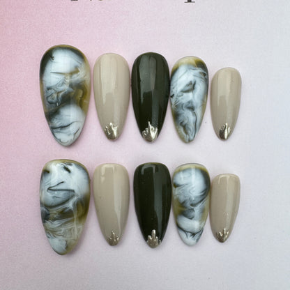 Cute manicure, start your sweet fingertip journey