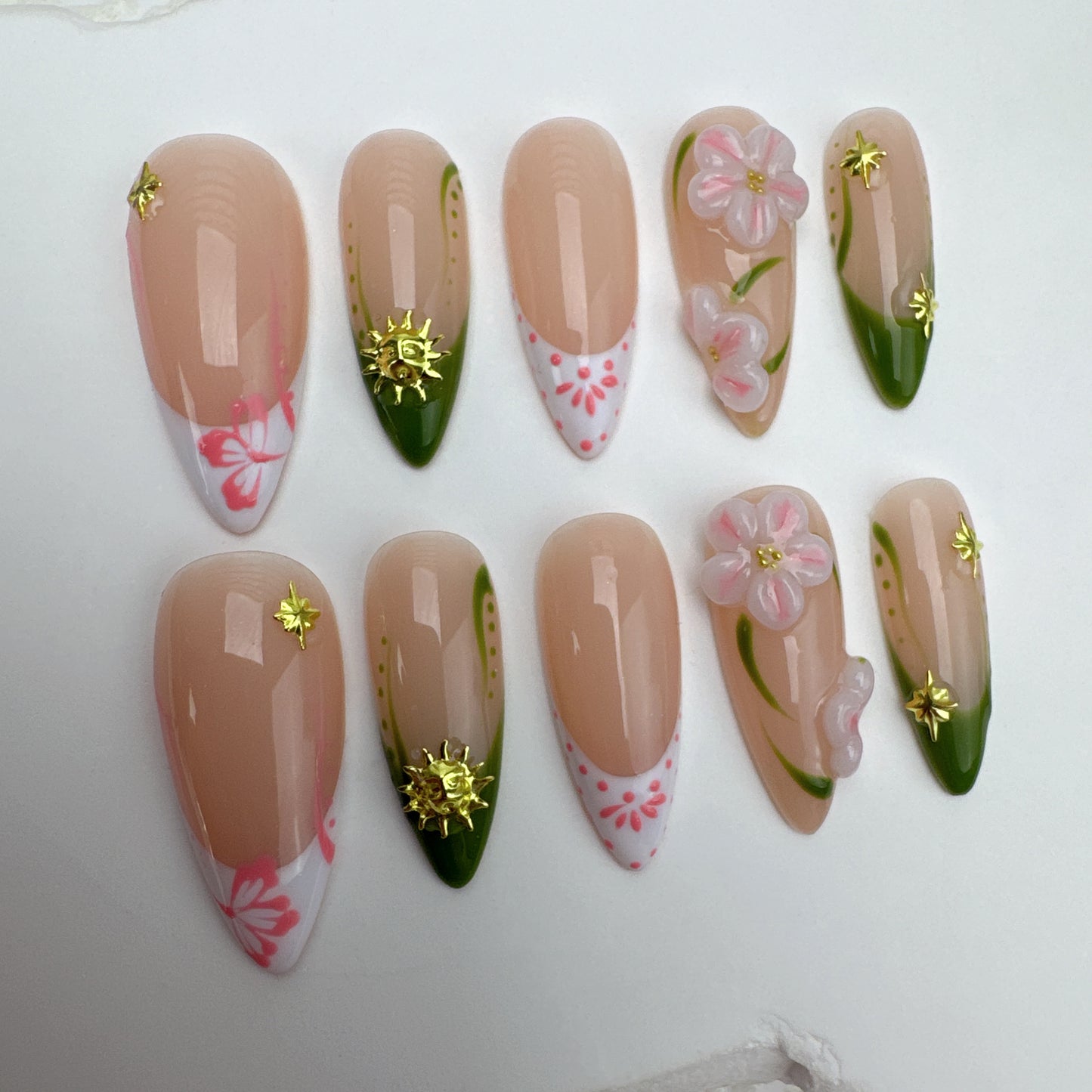 Handmade nails/custom press on nails/party press on nails/Flakes for nails/Beautiful nails gift/nail art/Long nails/Almond nails-36