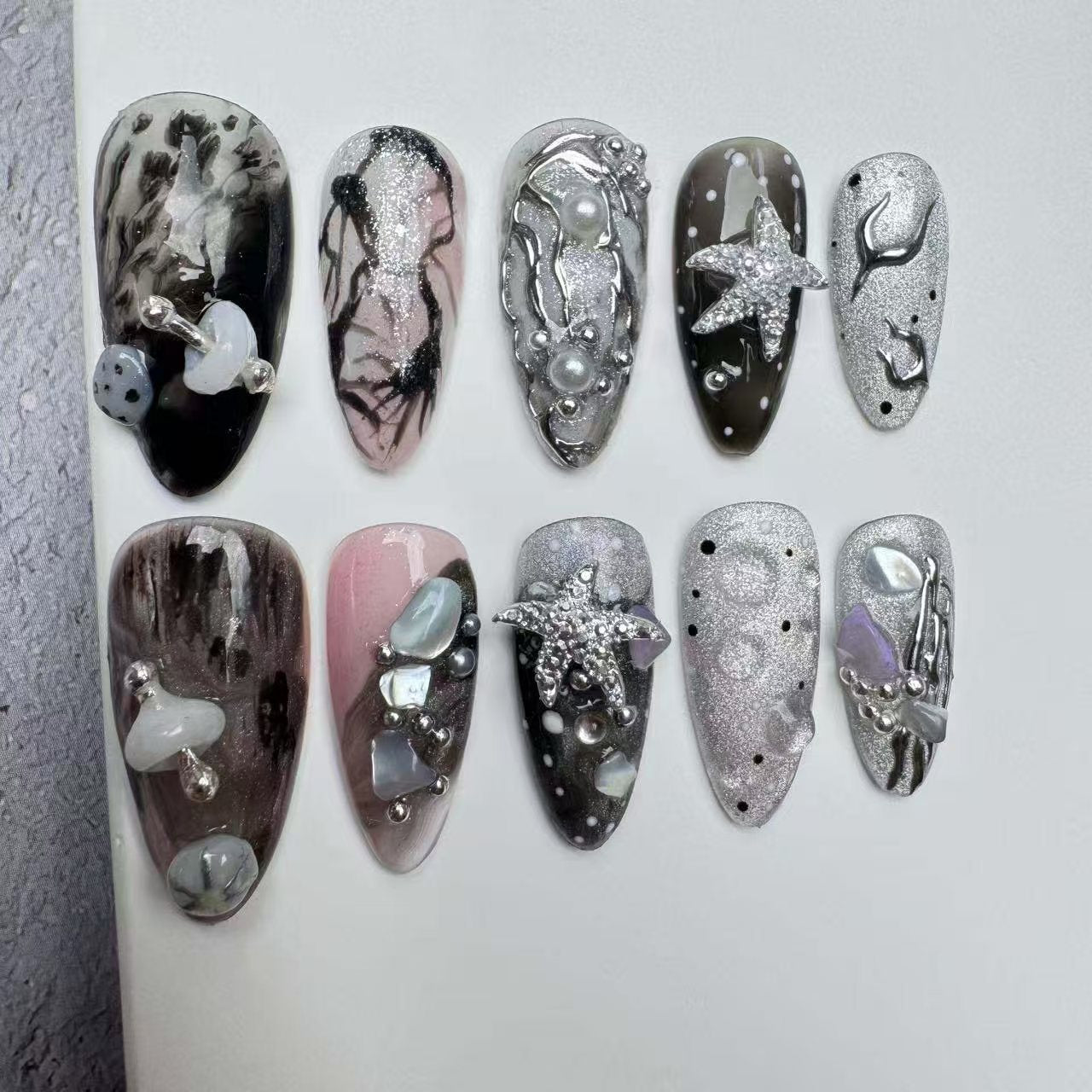 Handmade Nails/custom press on nails/party press on nails/Flakes for nails/wedding nails gift/Japanese nails/Long nails/Almond nails