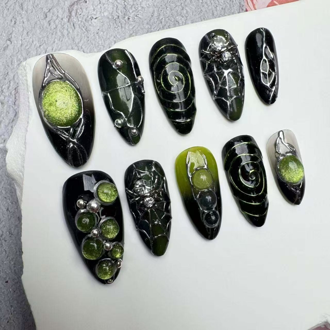 Handmade Nails/custom press on nails/party press on nails/Flakes for nails/wedding nails gift/Japanese nails/Long nails/Almond nails