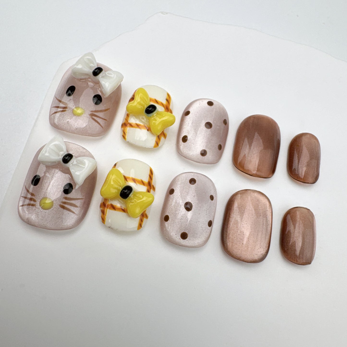 Handmade nails/custom press on nails/party press on nails/Flakes for nails/Beautiful nails gift/nail art/Long nails/Almond nails