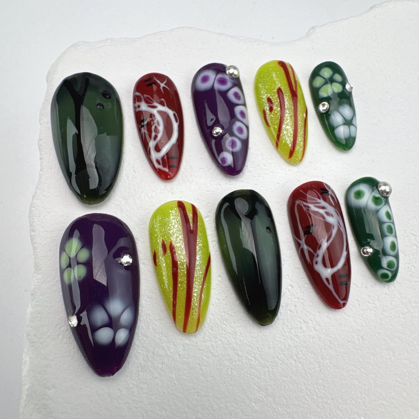 Handmade nails/custom press on nails/party press on nails/Flakes for nails/Beautiful nails gift/nail art/Long nails/Almond nails-32