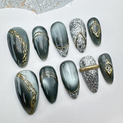 Handmade Nails/custom press on nails/party press on nails/Flakes for nails/Beautiful nails gift/nail art/Long nails/Almond nails