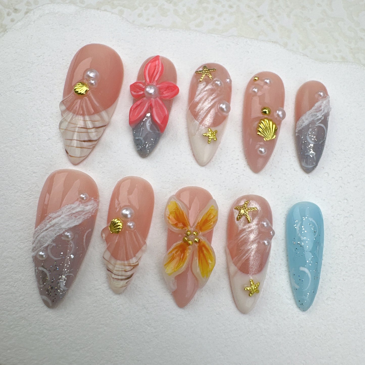 3D flower nails/custom press on nails/party press on nails/Flakes for nails/Beautiful nails gift/nail art/Long nails/Almond nails