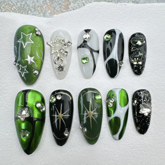 Handmade Nails/custom press on nails/party press on nails/Flakes for nails/Beautiful nails gift/nail art/Long nails/Almond nails