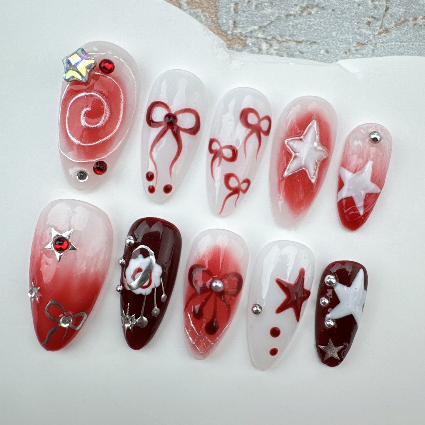 Handmade Nails/custom press on nails/party press on nails/Flakes for nails/Beautiful nails gift/nail art/Long nails/Almond nails