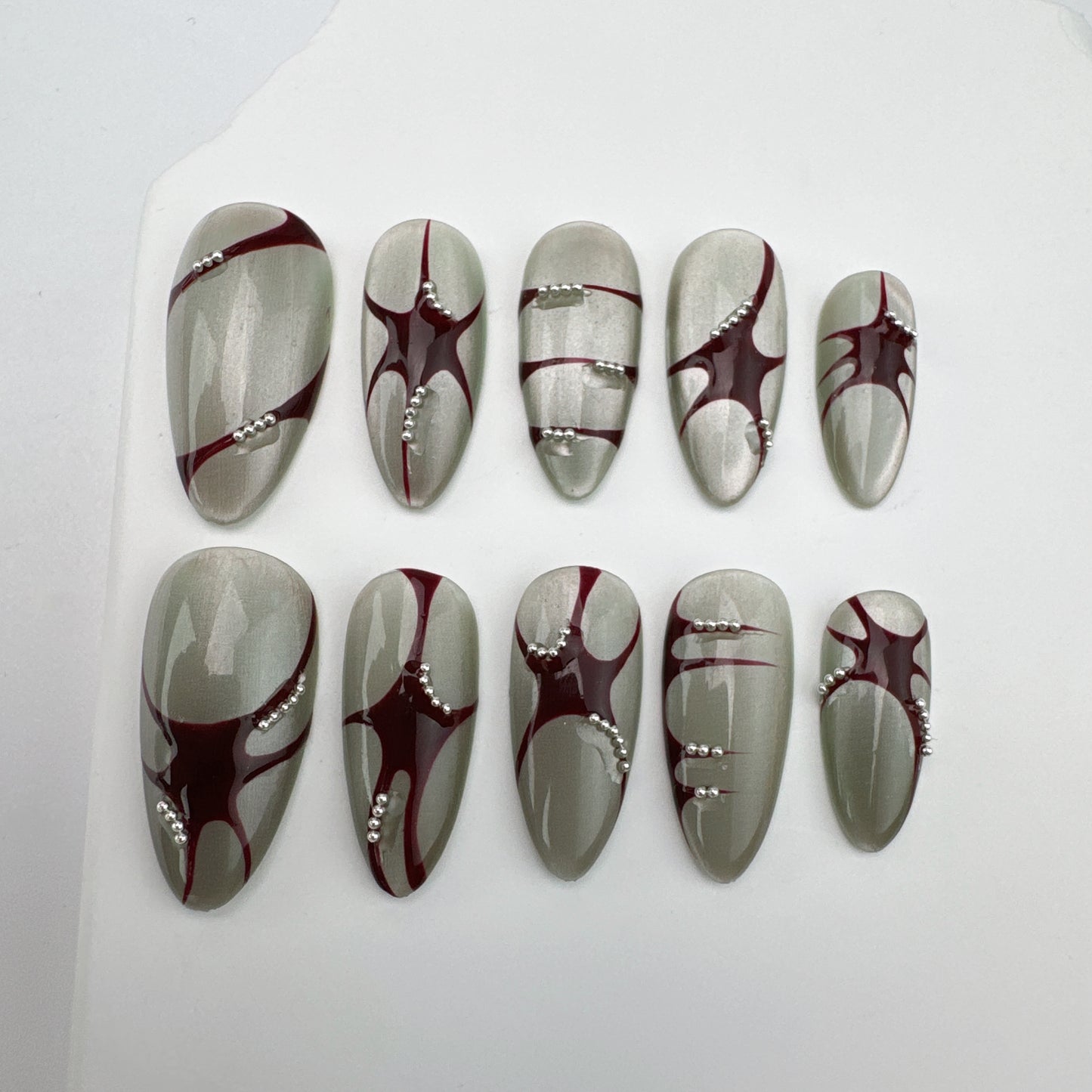 Handmade nails/custom press on nails/party press on nails/Flakes for nails/Beautiful nails gift/nail art/Long nails/Almond nails