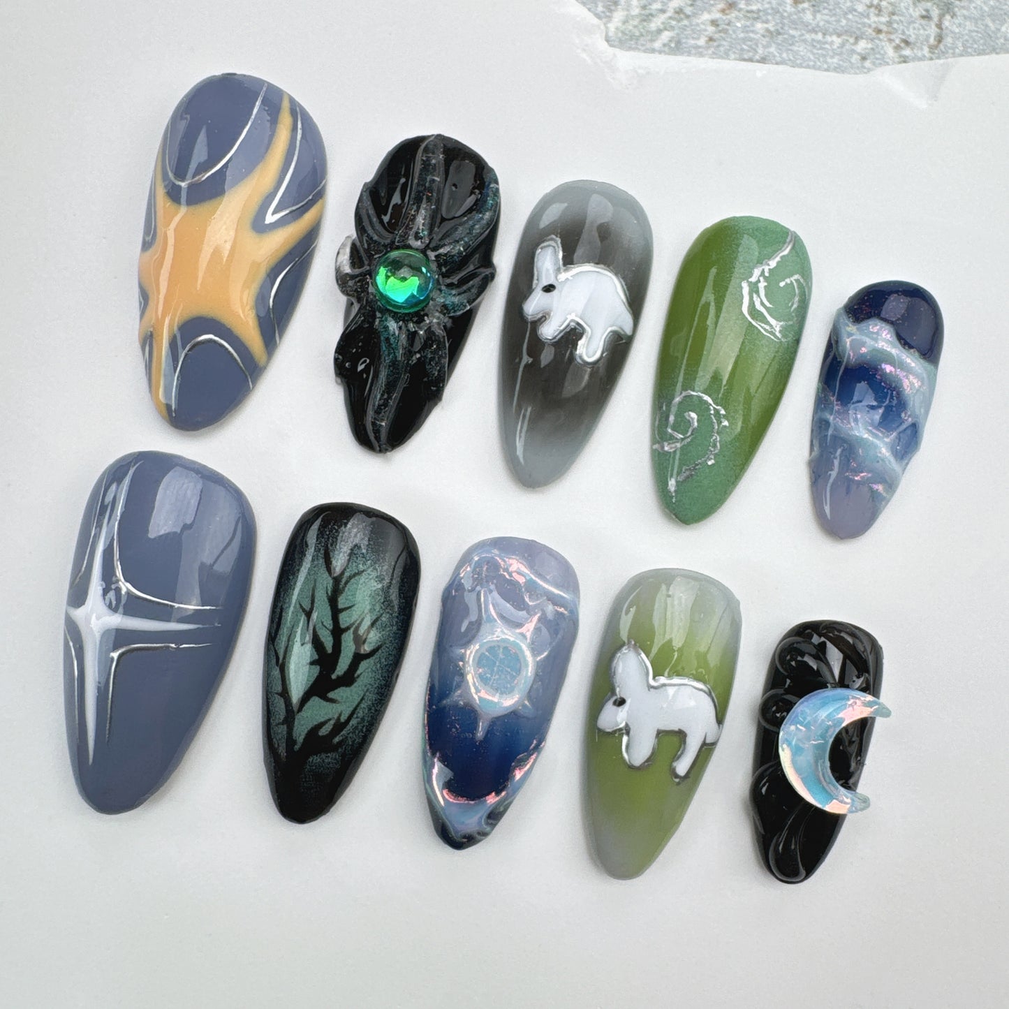 Handmade Nails/custom press on nails/party press on nails/Flakes for nails/Beautiful nails gift/nail art/Long nails/Almond nails