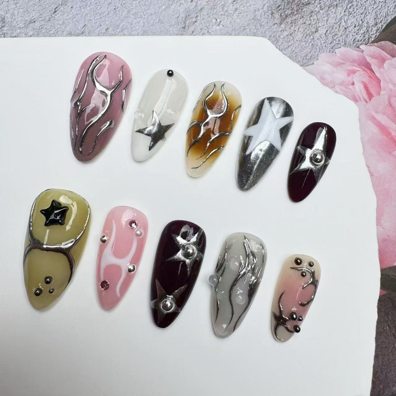 Handmade Nails/custom press on nails/party press on nails/Flakes for nails/wedding nails gift/Japanese nails/Long nails/Almond nails
