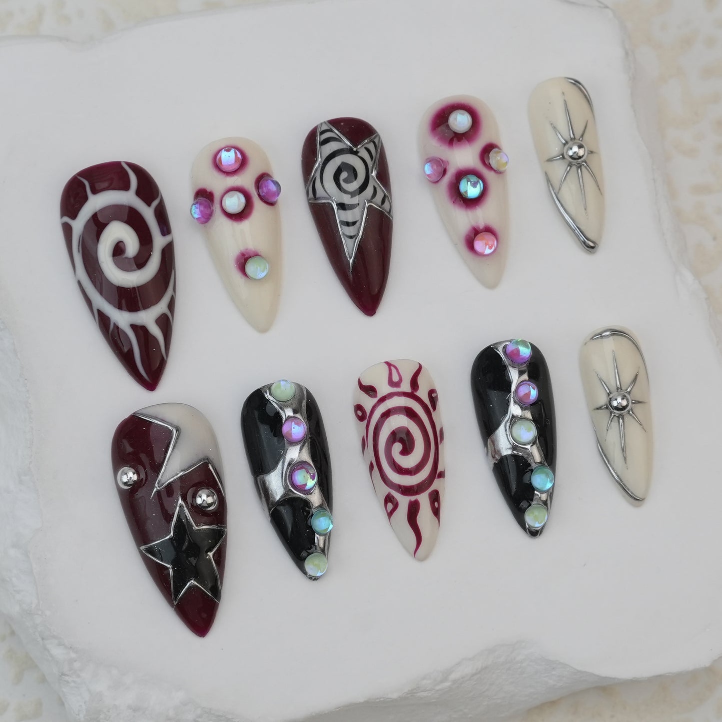 Handmade nails/custom press on nails/party press on nails/Flakes for nails/Beautiful nails gift/nail art/Long nails/Almond nails