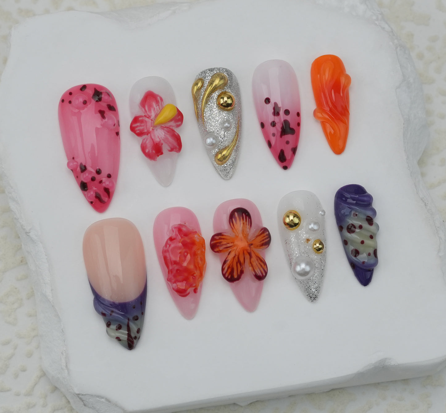 Handmade nails/custom press on nails/party press on nails/Flakes for nails/Beautiful nails gift/nail art/Long nails/Almond nails