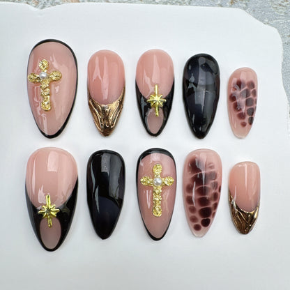 Handmade Nails/custom press on nails/party press on nails/Flakes for nails/Beautiful nails gift/nail art/Long nails/Almond nails
