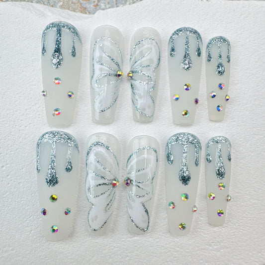 Handmade Nails/custom press on nails/party press on nails/Flakes for nails/Beautiful nails gift/nail art/Long nails/Almond nails