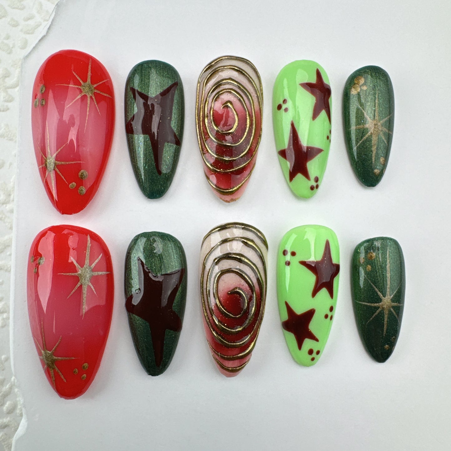 Handmade nails/custom press on nails/party press on nails/Flakes for nails/Beautiful nails gift/nail art/Long nails/Almond nails