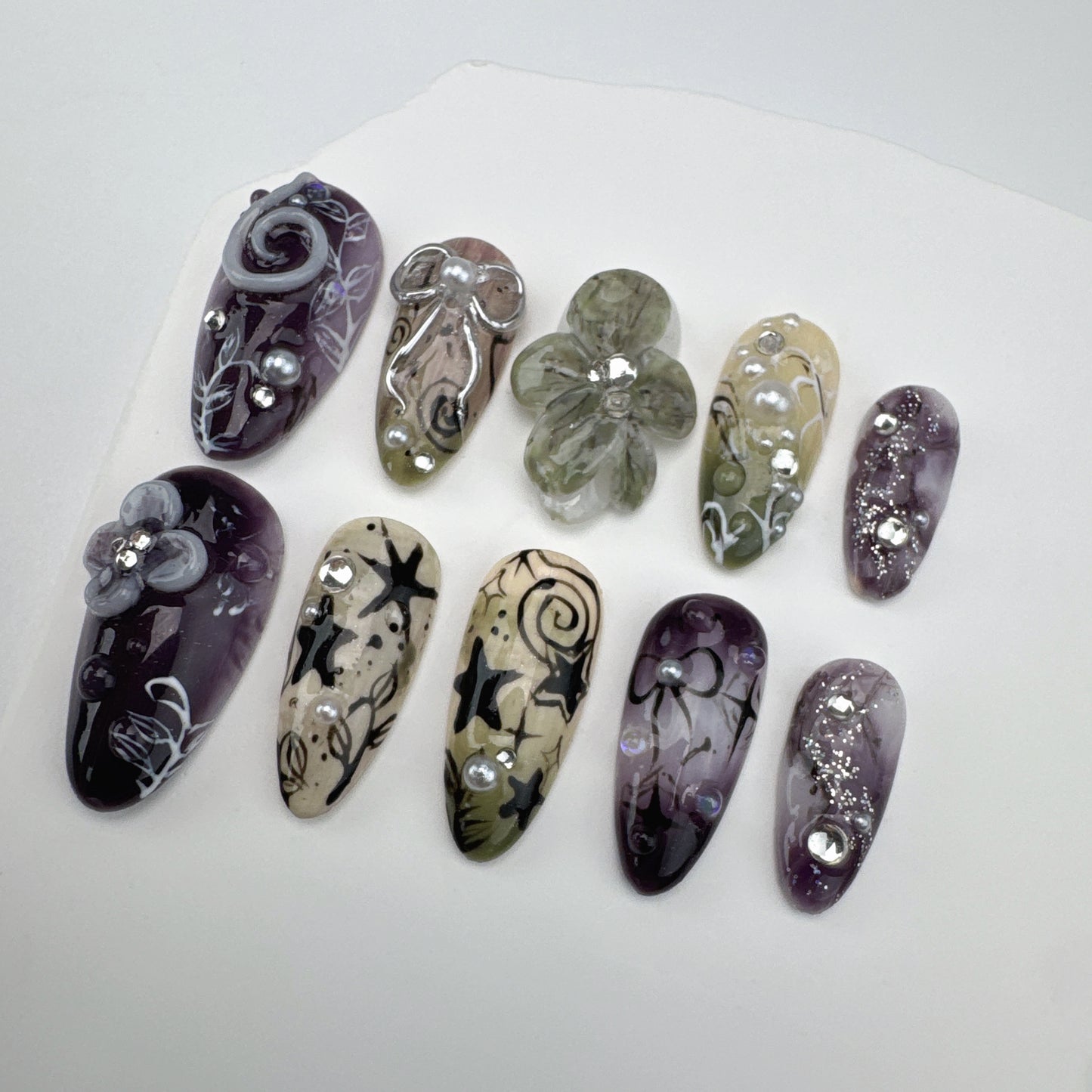 3D flower nails/custom press on nails/party press on nails/Flakes for nails/Beautiful nails gift/nail art/Long nails/Almond nails