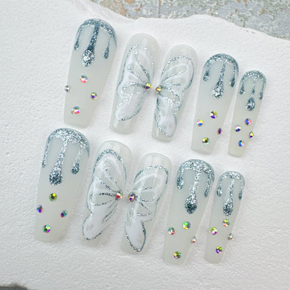 Handmade Nails/custom press on nails/party press on nails/Flakes for nails/Beautiful nails gift/nail art/Long nails/Almond nails