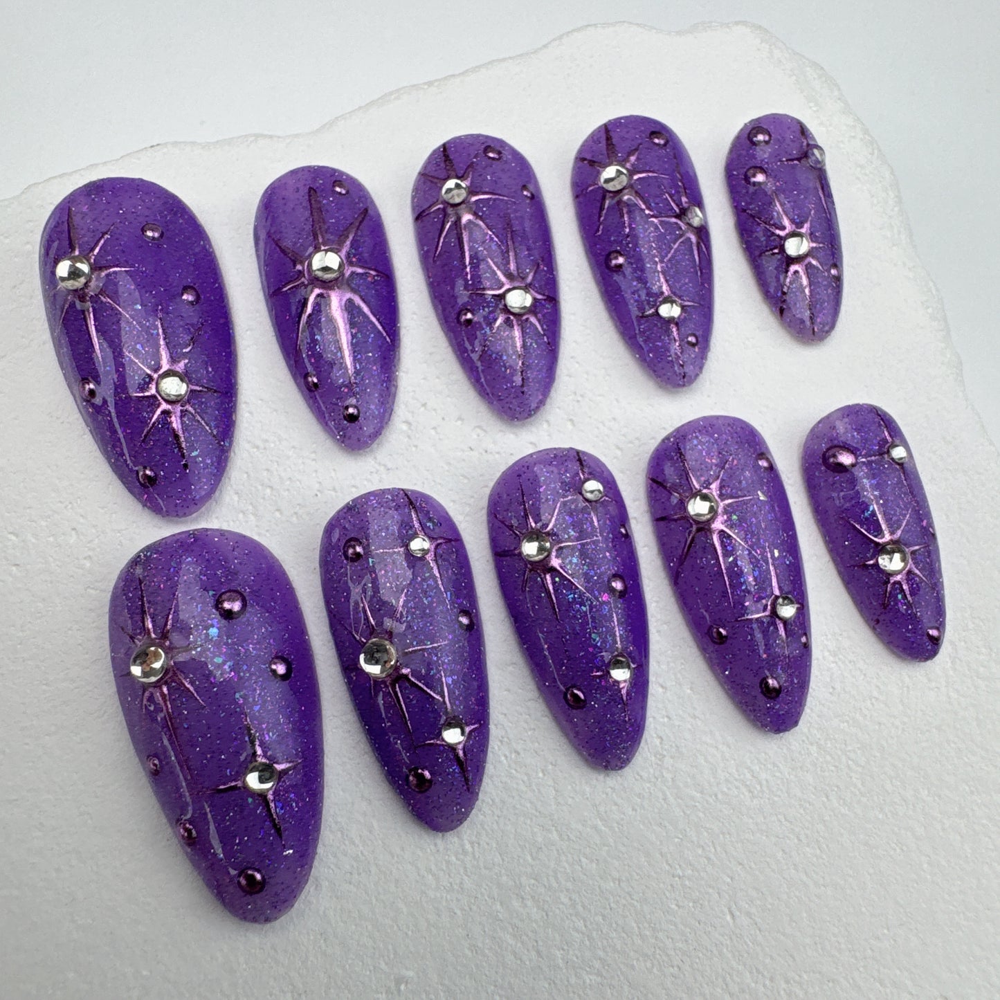 Handmade nails/custom press on nails/party press on nails/Flakes for nails/Beautiful nails gift/nail art/Long nails/Almond nails