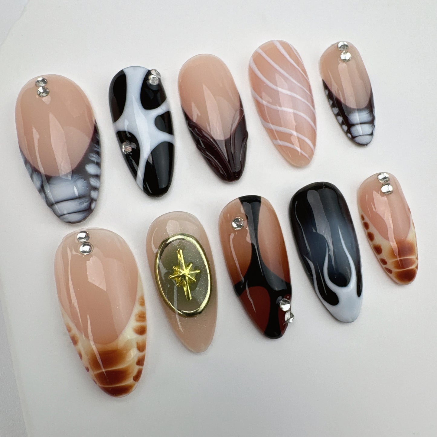 Handmade nails/custom press on nails/party press on nails/Flakes for nails/Beautiful nails gift/nail art/Long nails/Almond nails