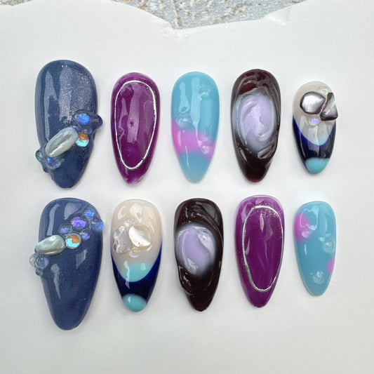 Handmade Nails/custom press on nails/party press on nails/Flakes for nails/Beautiful nails gift/nail art/Long nails/Almond nails