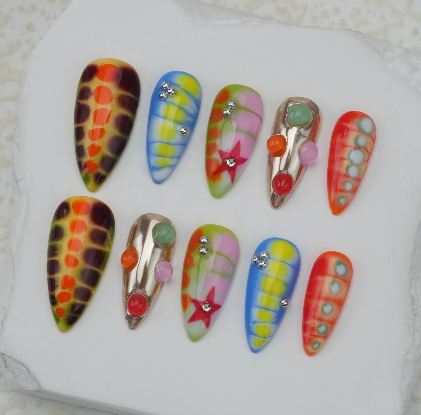 Handmade nails/custom press on nails/party press on nails/Flakes for nails/Beautiful nails gift/nail art/Long nails/Almond nails