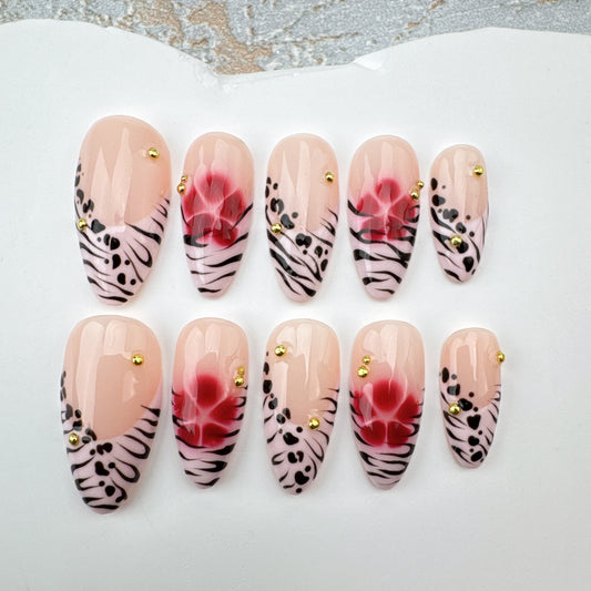 Handmade Nails/custom press on nails/party press on nails/Flakes for nails/Beautiful nails gift/nail art/Long nails/Almond nails