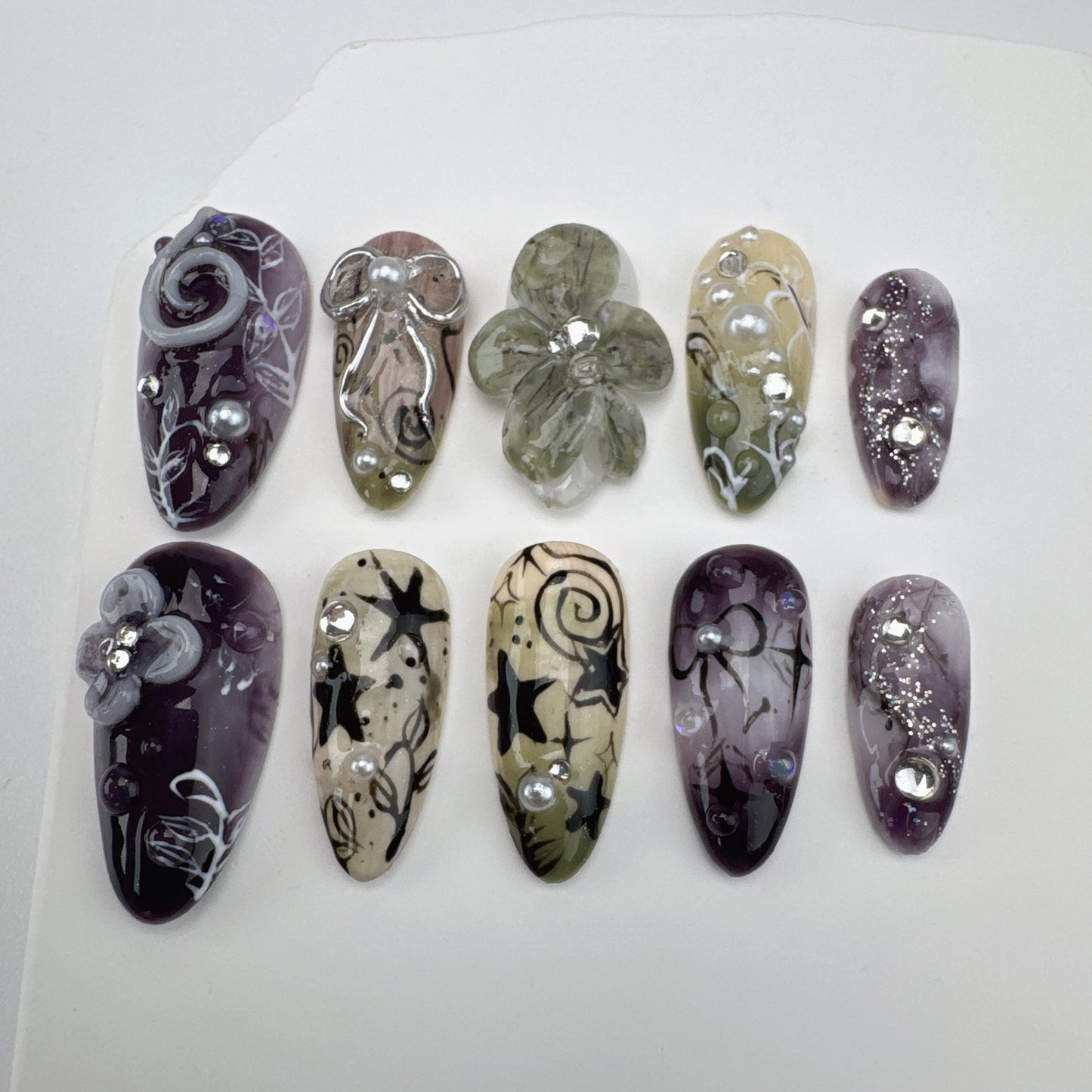 3D flower nails/custom press on nails/party press on nails/Flakes for nails/Beautiful nails gift/nail art/Long nails/Almond nails